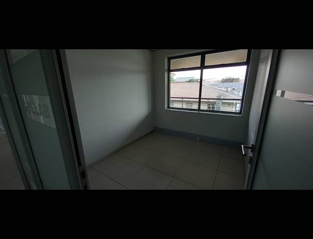 300M² OFFICE TO LET IN EDENBURG